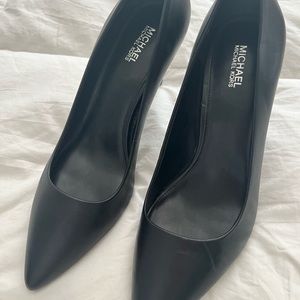 Michael Michael Kors Alina pump